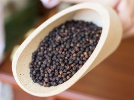 Тибетский рецепт выведения камней из почек – черный перец