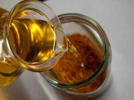 Что лечит мед с прополисом: целебная смесь от 100 болезней